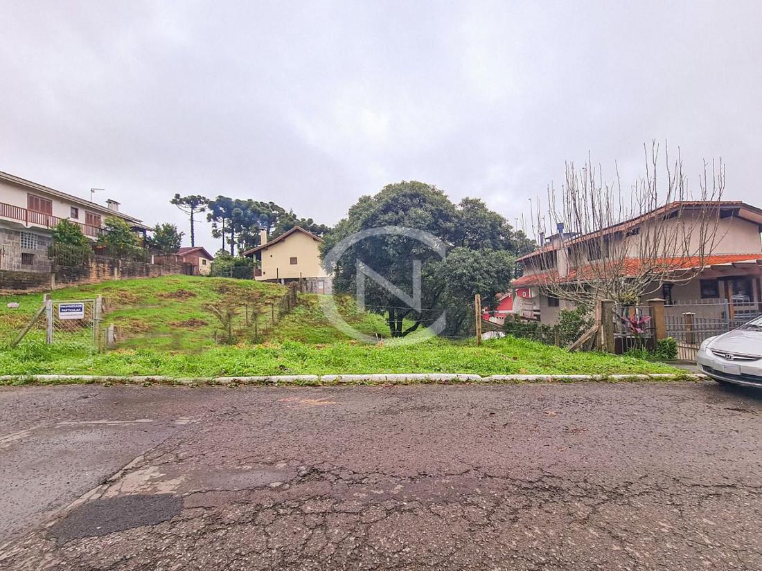 TERRENO COM 392 M² NA AVENIDA CENTRAL EM GRAMADO/RS | Avenida Central | Gramado