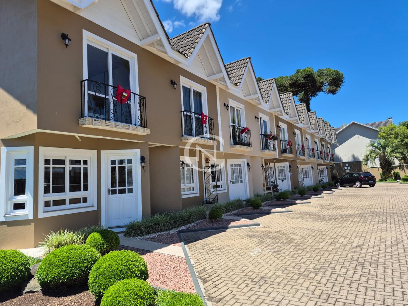 CASA 2 DORMITÓRIOS GEMINADA NO QUINTA DE CANELA/RS | Centro | Canela