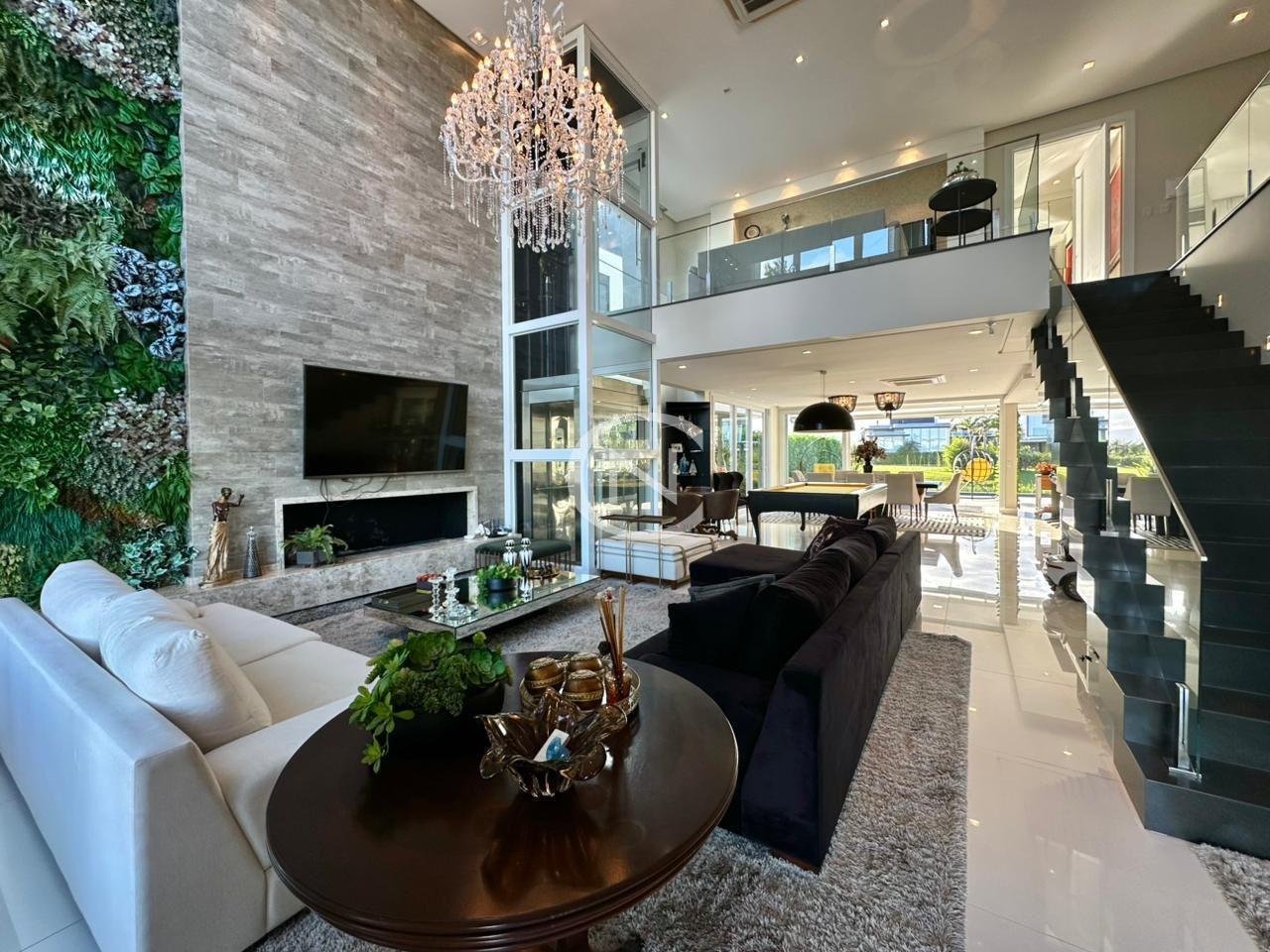 CASA COM 4 SUÍTES EM CONDOMINIO EM XANGRI-LÁ | Centro | Xangri-la