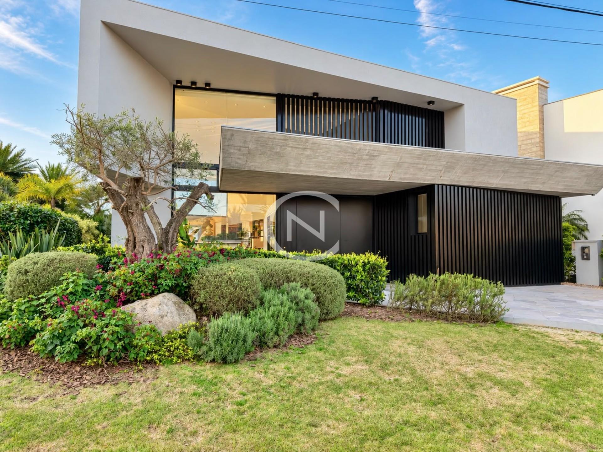CASA NO ENSEADA 5 SUITES EM XANGR-LÁ | Centro | Xangri-la