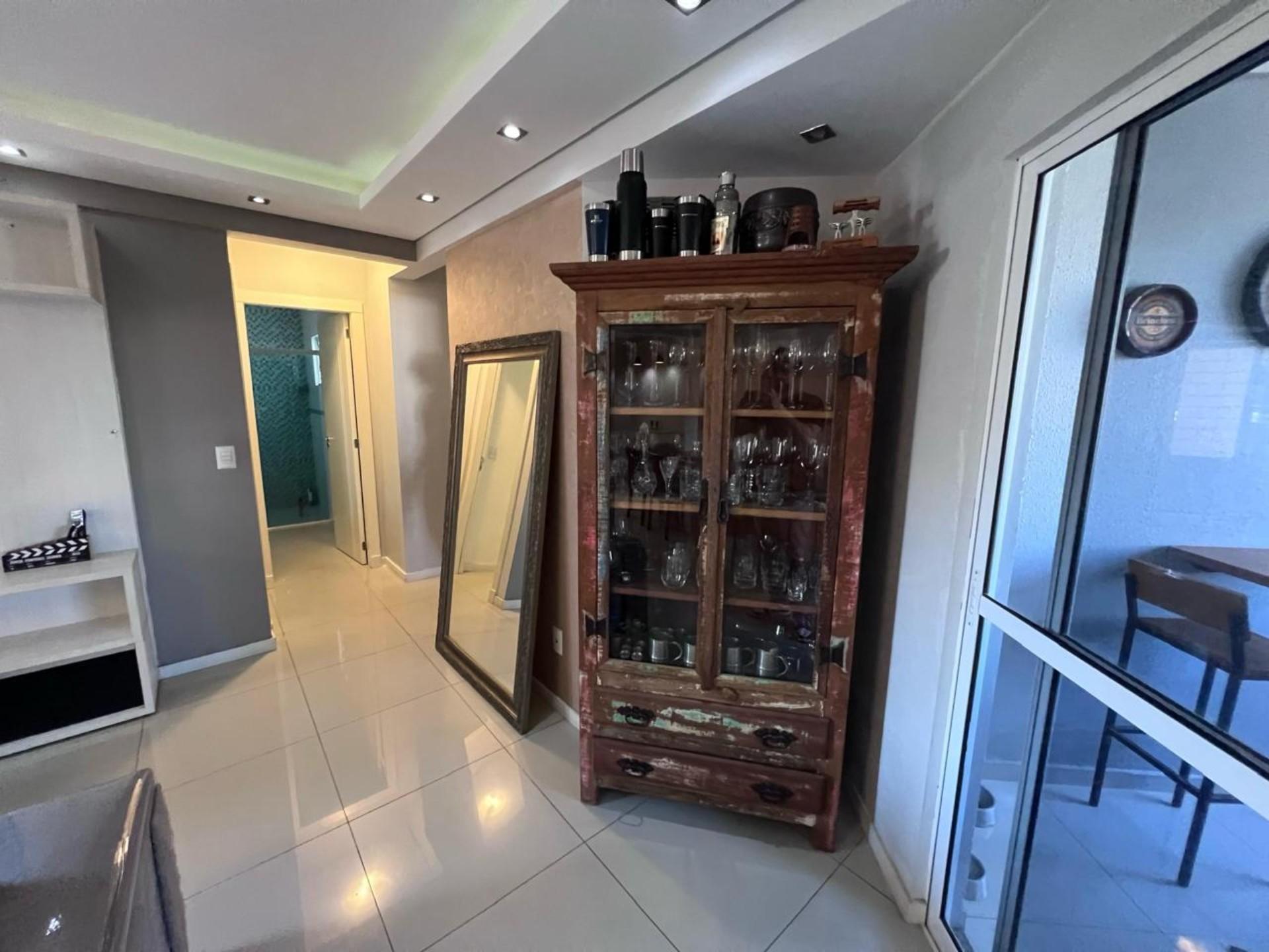 Apartamento à venda com 3 dormitórios, 1 banheiro, 2 vagas de garagens e 110m² de área privativa no bairro Centro